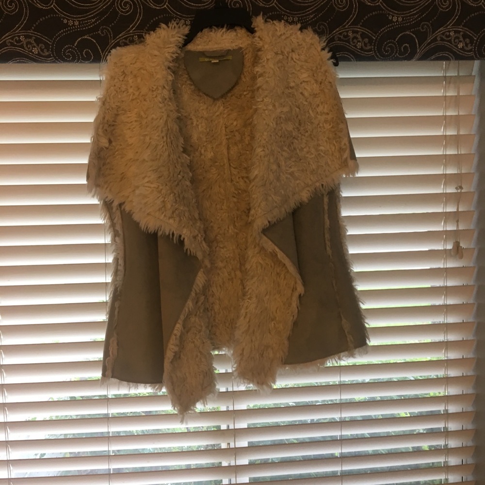 Gianni Bini outerwear